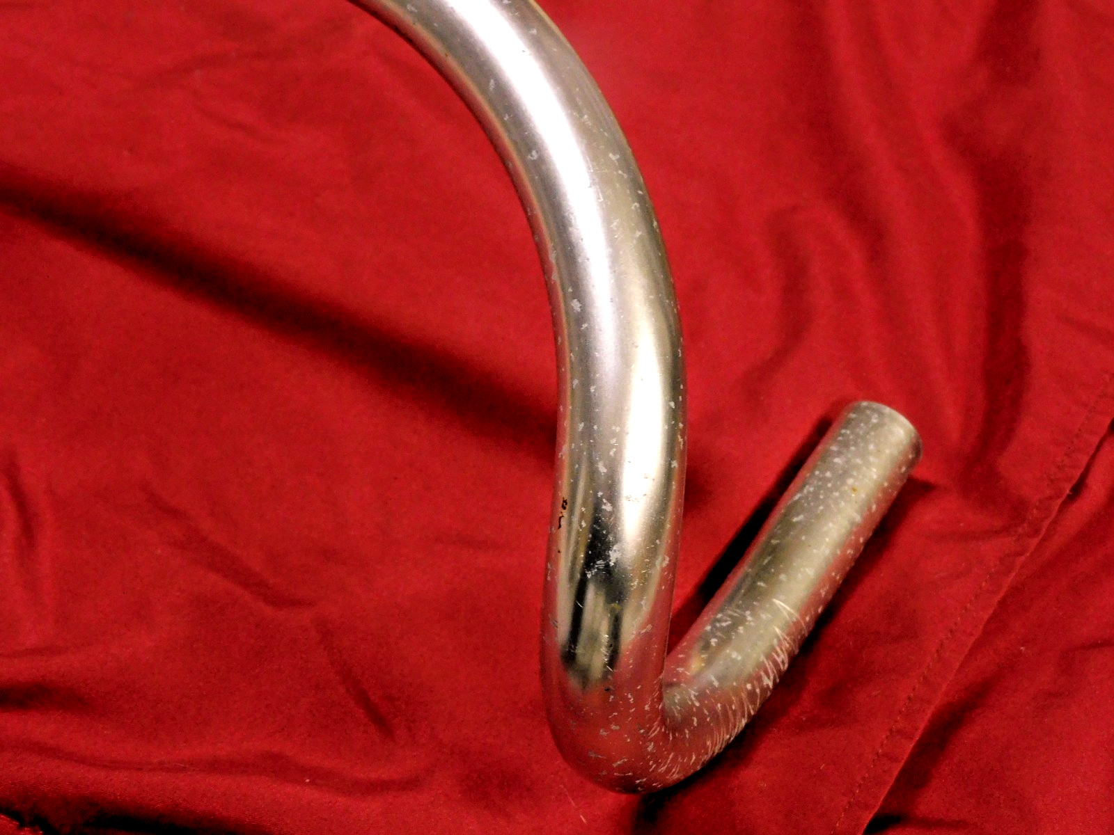 Vintage 1980’s Cinelli Criterium 65 x 40 cm x 26.4 mm Satin Silver Handlebar