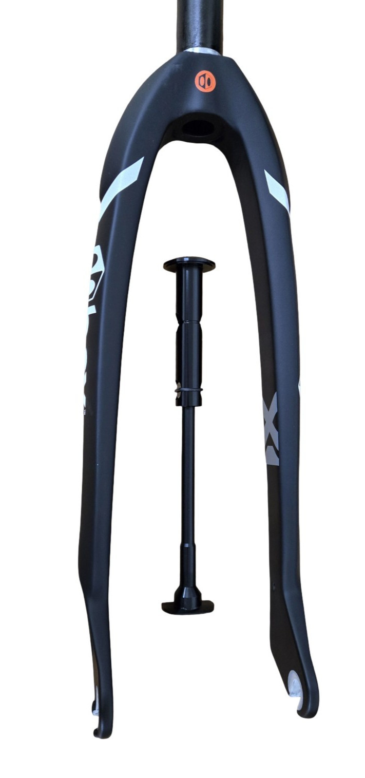 Box ONE XL Pro Lite Carbon Forks 24» 10mm 1 1/8» alloy steerer Black BMX Race