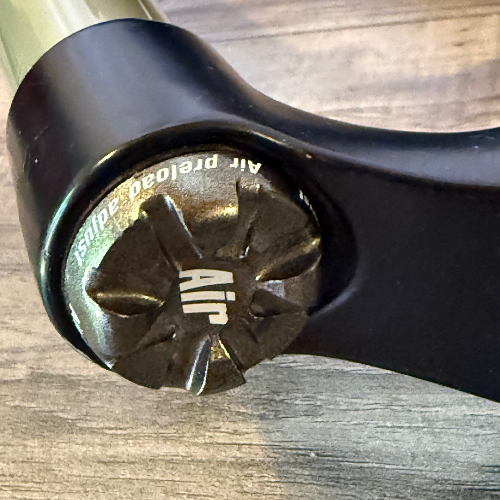Marzocchi 320 LR 27.5 650b Fork 170 Taper Steerer 15mm x 100 Thru-Axle Non-Boost