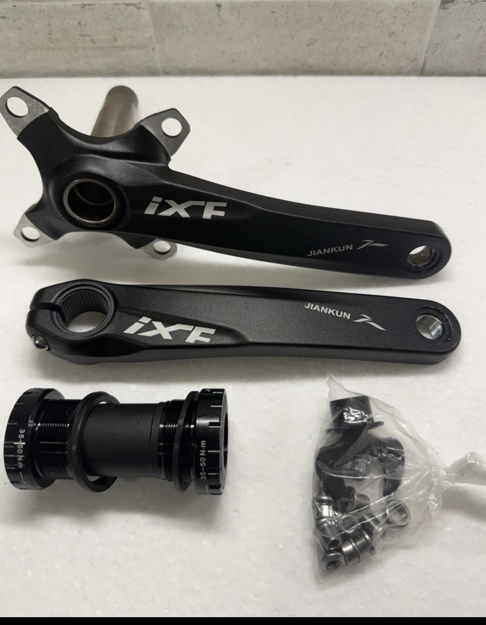 iXF hollow tech MTB Crank arm Set 175mm 104 BCD w/bottom bracket and bolts