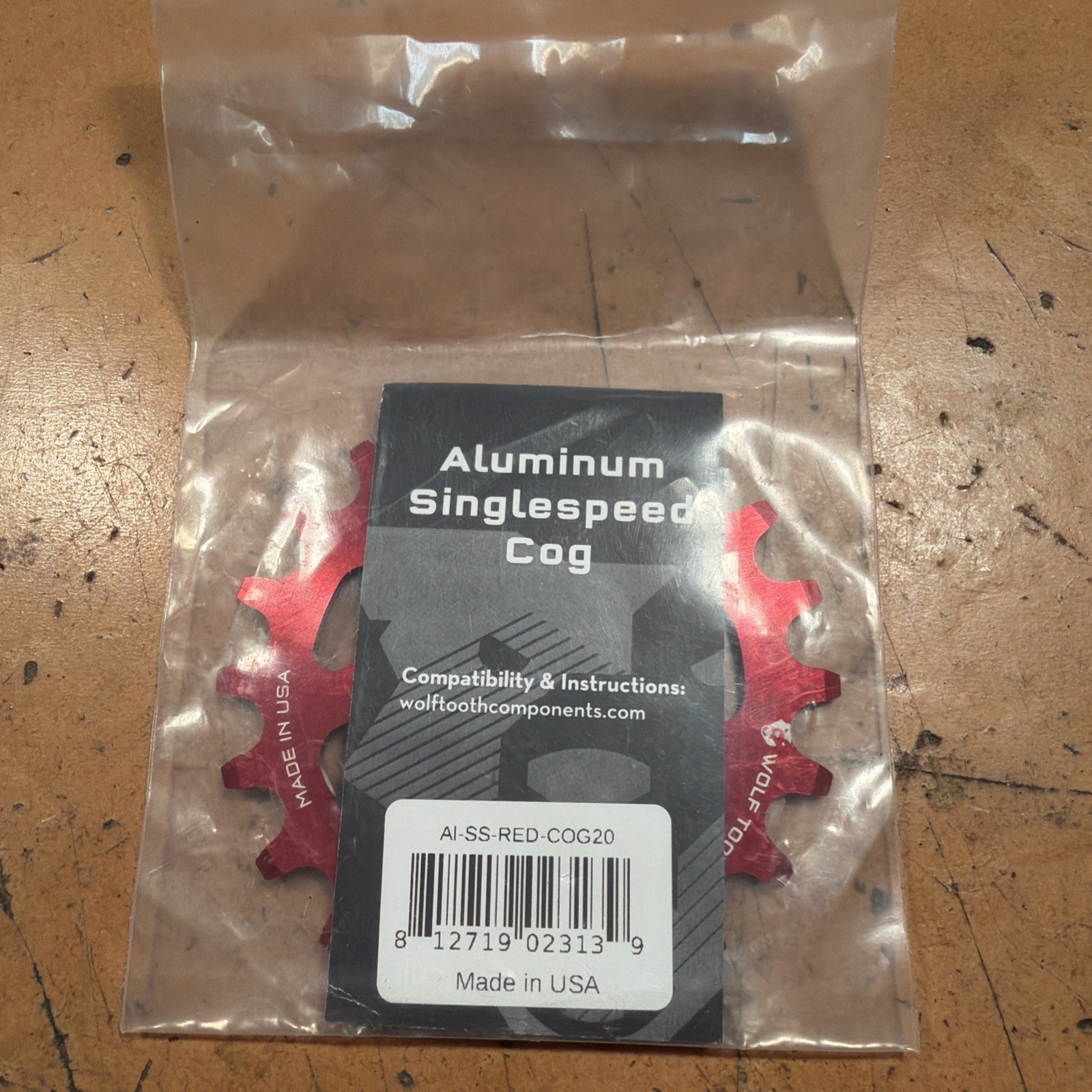 Wolf Tooth Single Speed Aluminum Cog: 20T, Compatible with 3/32″ Chains Rare Red