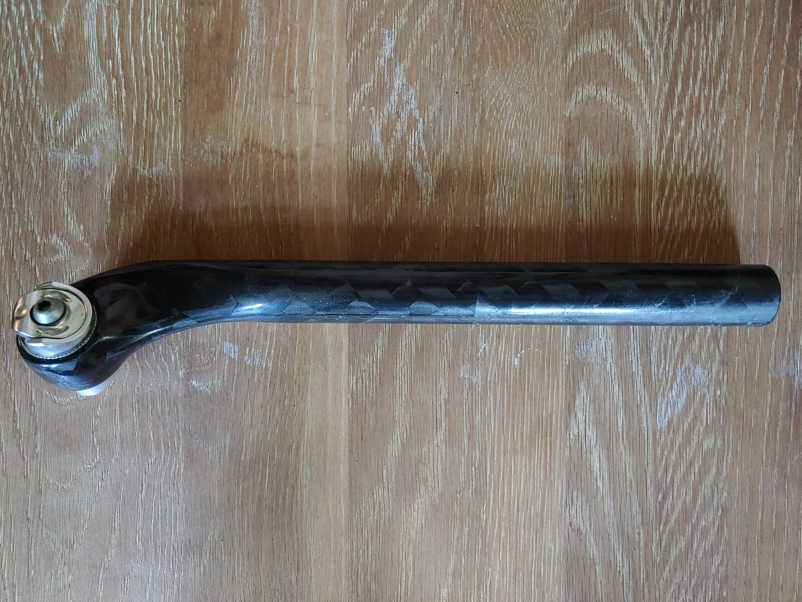 Carbon fiber seatpost 31.5mm x 270 mm 239 grams