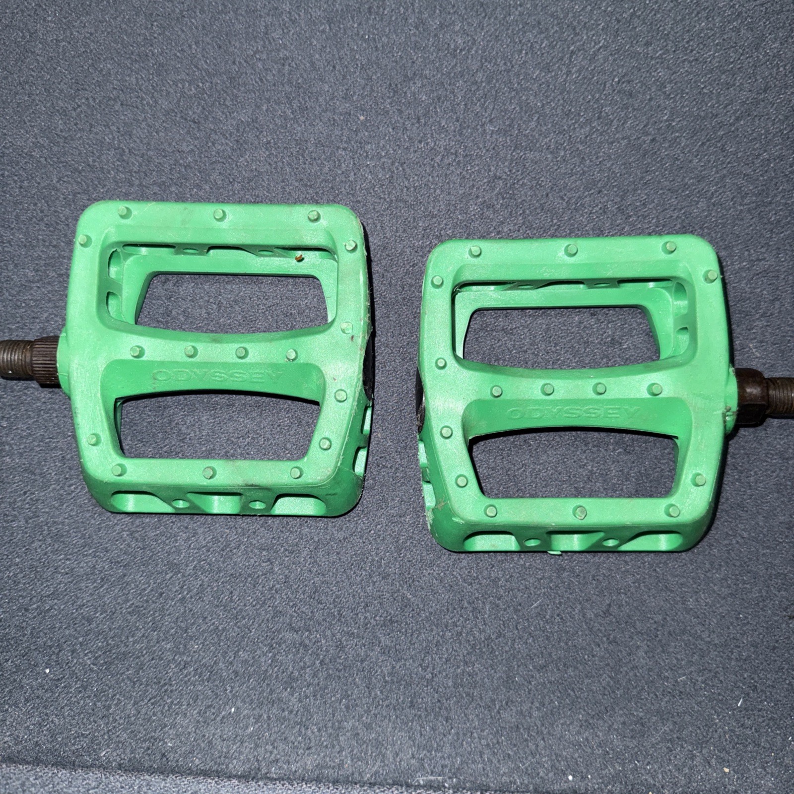 Odyssey Twisted PC Pedals – Platform, Composite/Plastic, 9/16″, Billiard Green
