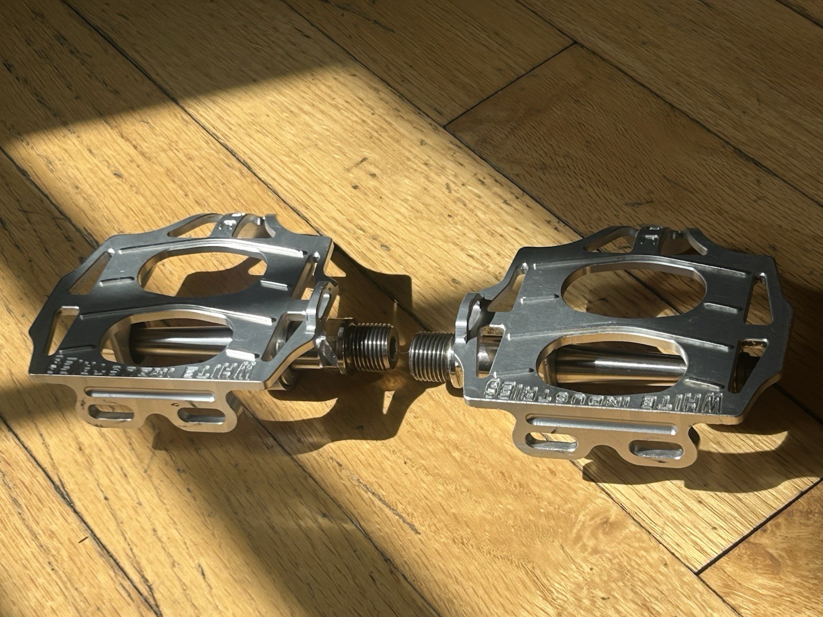 White Industries Urban Platform pedals