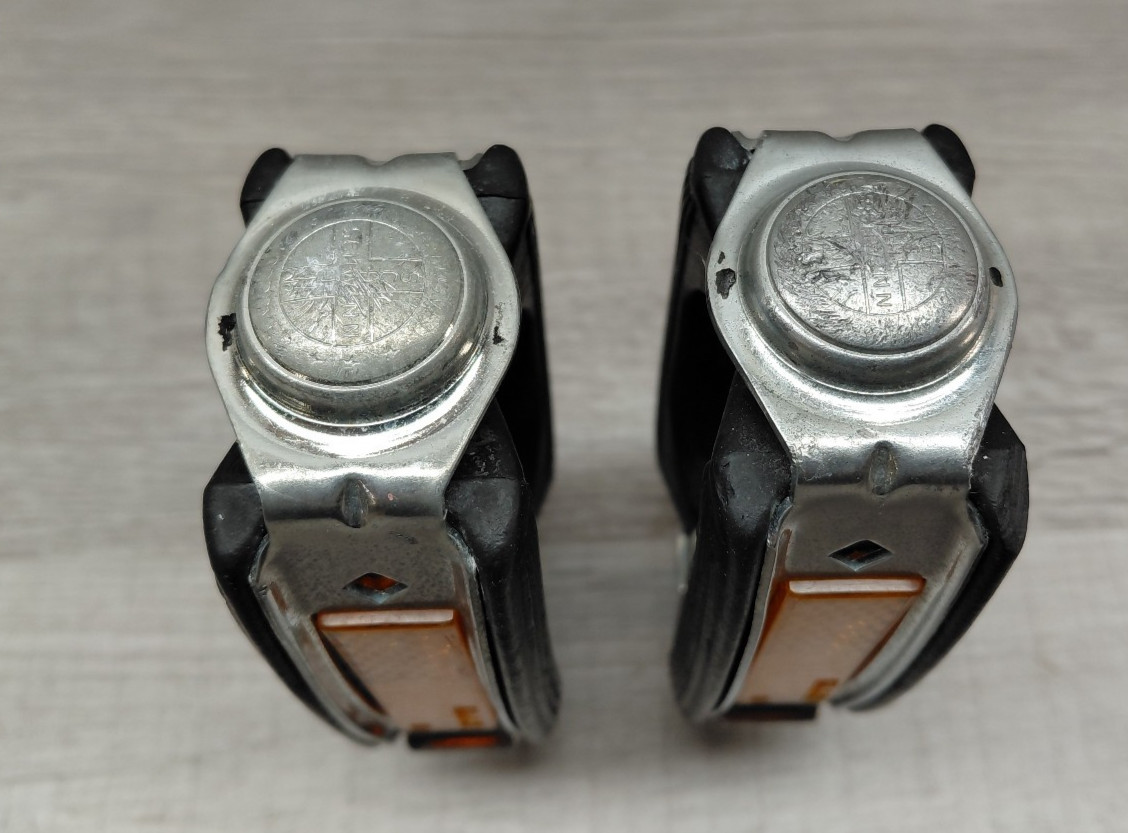 Vintage 70’s Schwinn Approved Bow Pedals 1/2″ With Reflectors Made in Germany