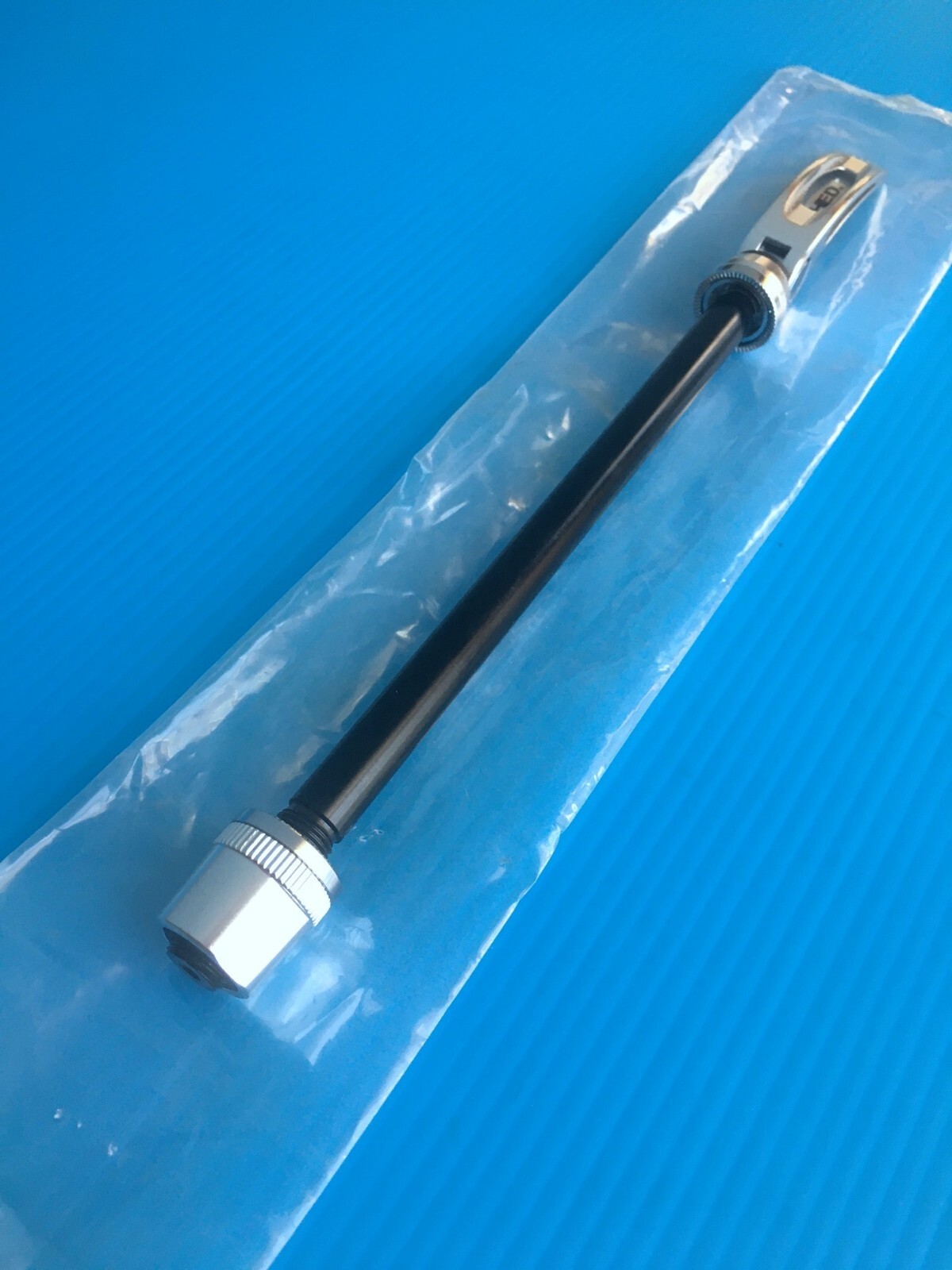 HED Cycling 10mm Rear Hub Thru-Axle 130/135/142 mm for Standard Dropouts NOS New