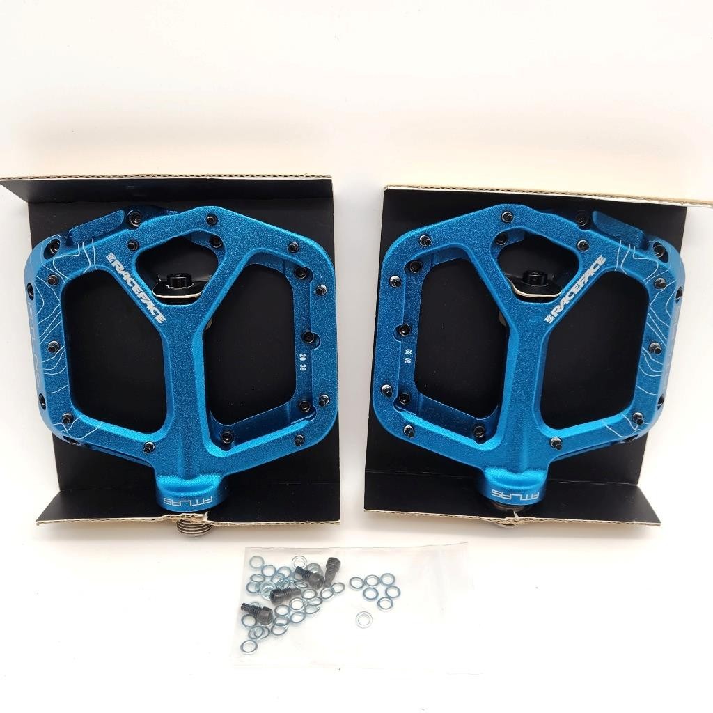 RaceFace Atlas Blue Platform Bicycle Pedals Alloy OPEN PACKAGE