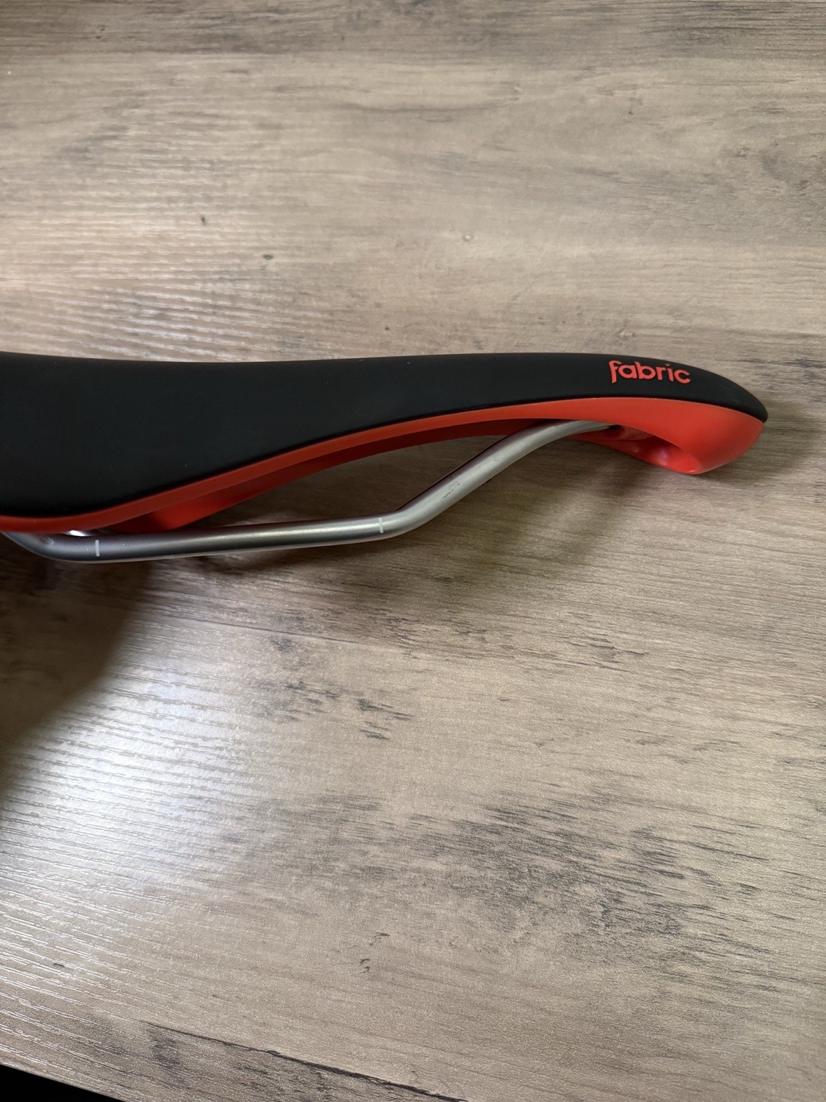 Fabric Scoop Race Radius Bicycle Saddle 142mm Black Red 270 Grams Mountain Bike