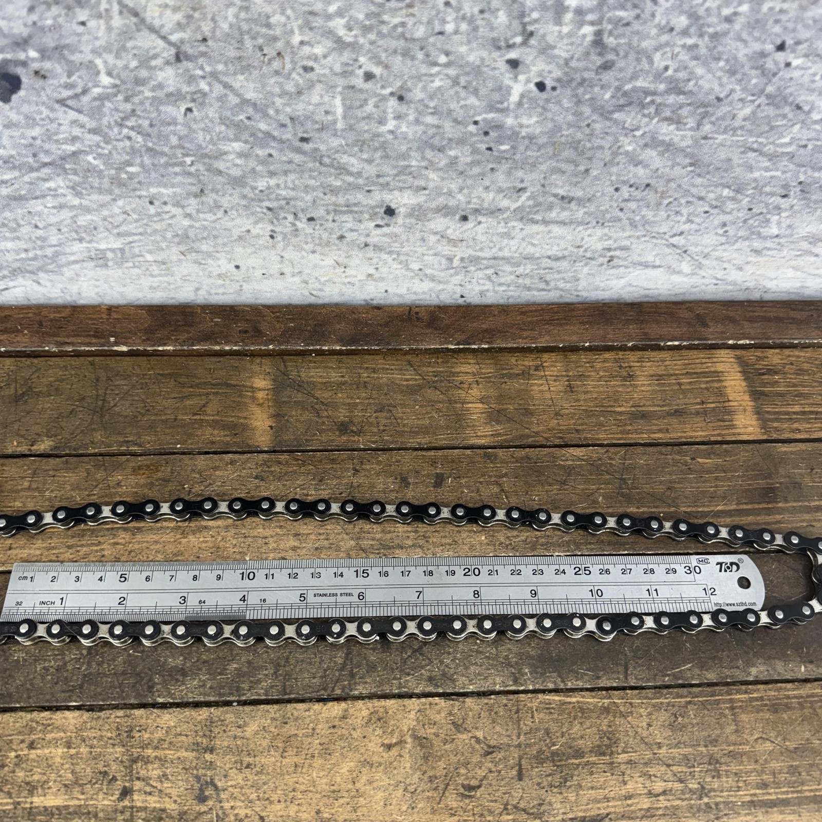 Izumi BMX Bicycle Chain 84 Links Black Japan Single Speed Steel 290g BMX Used