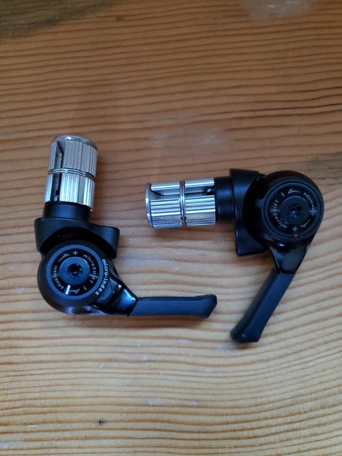 Microshift 2/3×10 Speed Thumb Shifter Pair Left+Right, 22.2mm bar clamp