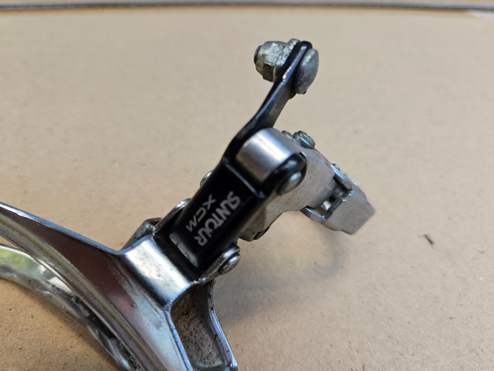 Vintage Suntour XCM Triple Front Derailleur 28.6mm Clamp Bottom Pull low miles