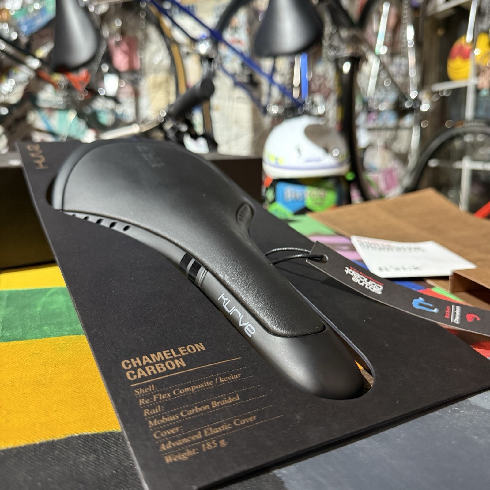 NOS FIZIK KURVE CHAMELEON CARBON RAIL SADDLE – 185 GRAMS – NEW IN BOX / COMPLETE