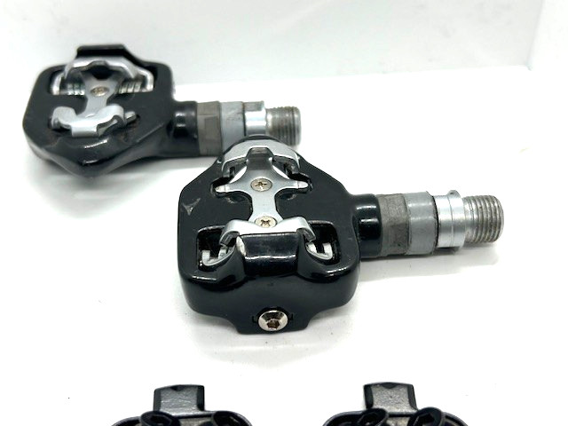 Wellgo RC-713 Black Clipless Pedals PAIR 9/16 + Cleats and Hardware Road Gravel