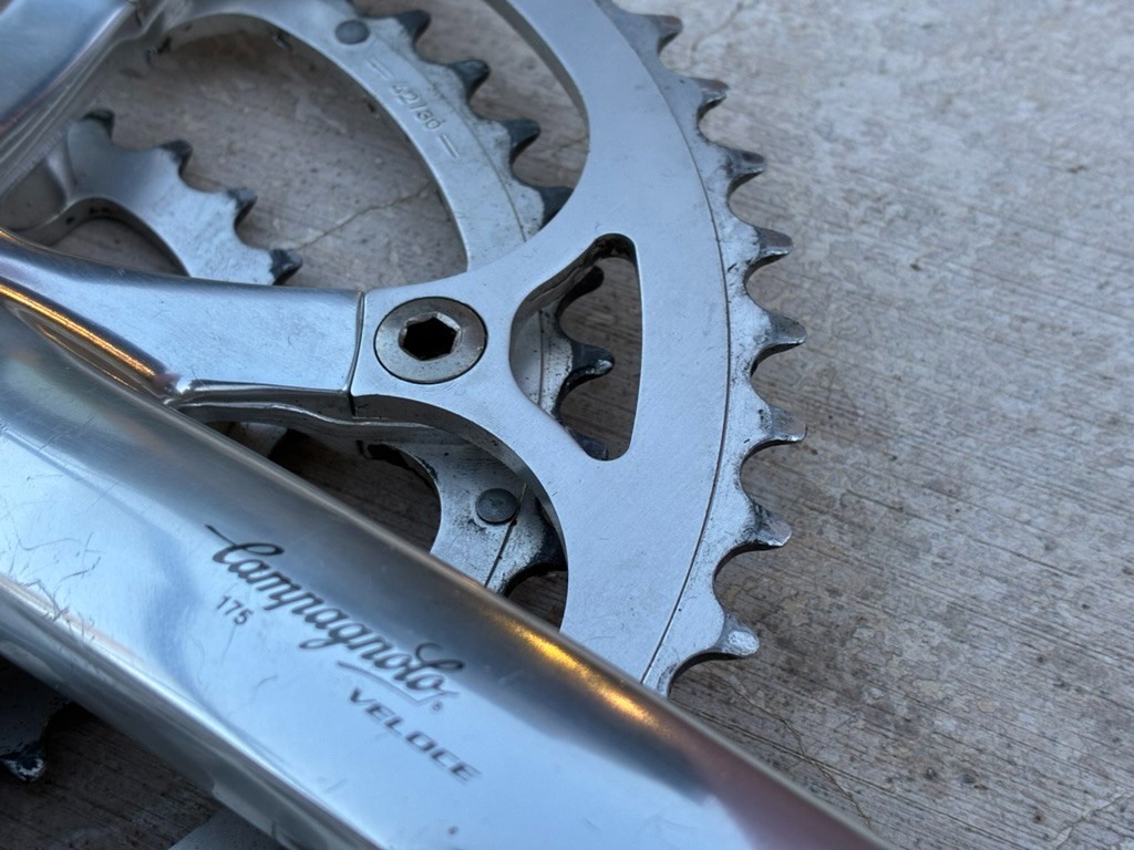 Campagnolo Italy Veloce 9-Speed Triple Crankset | 175 mm / 52/42/30T / VGC