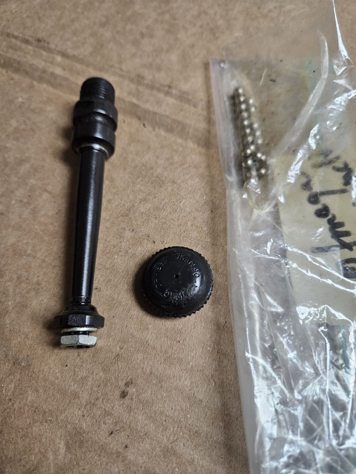 Vintage Ofmega right pedal and the axle from the left one, used