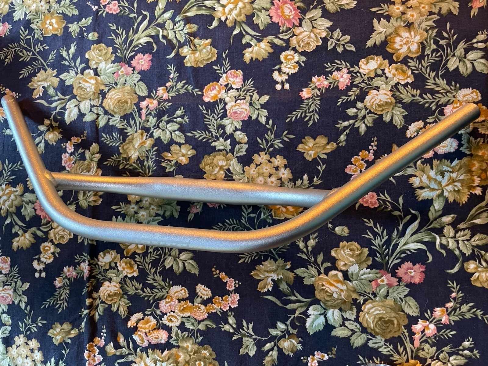 Jones Loop H-Bar Butted Aluminum Handlebar 660mm 31.8 Silver Riser