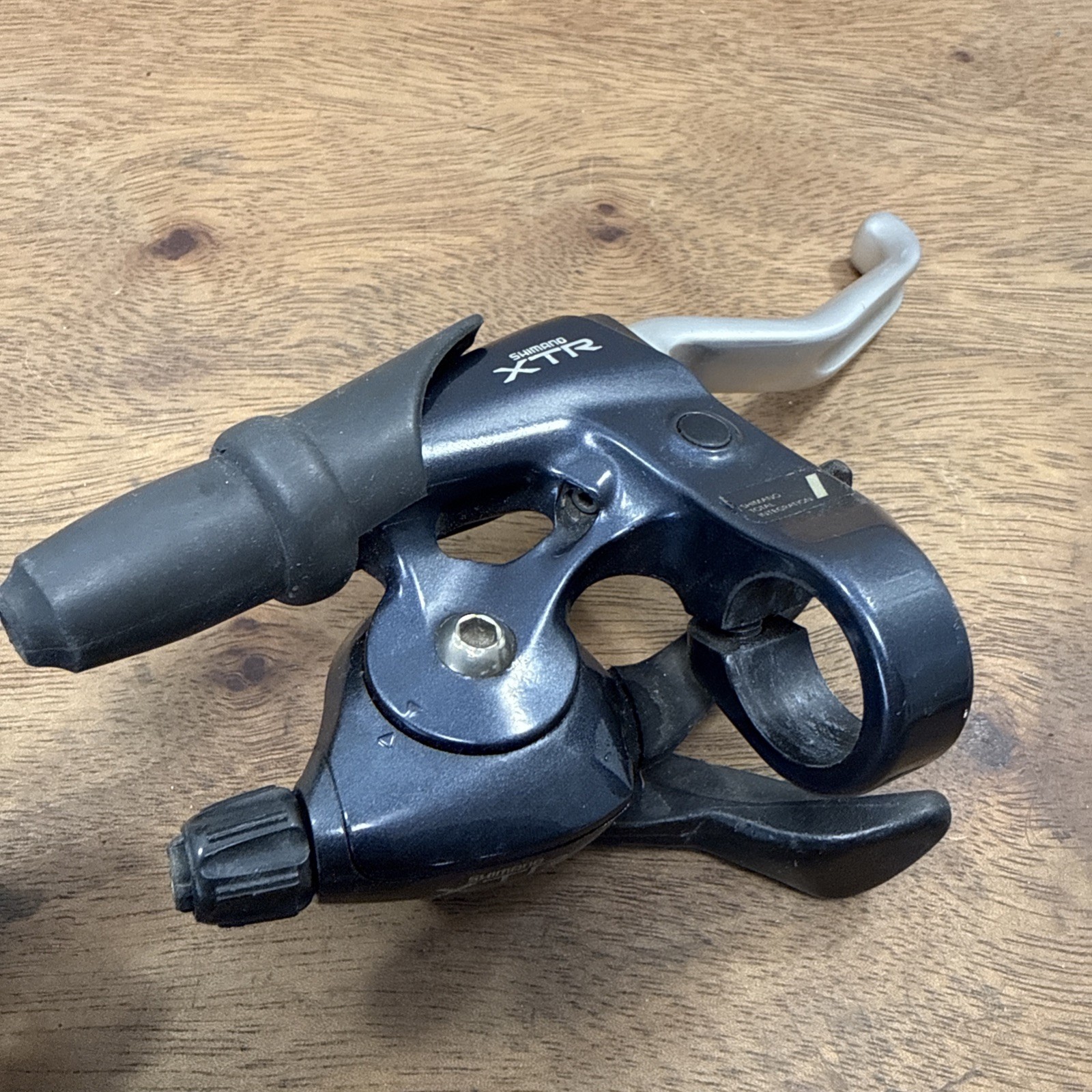 Shimano XTR ST-M900 8 Speed STI Shifter Cantilever Brake Levers Pair