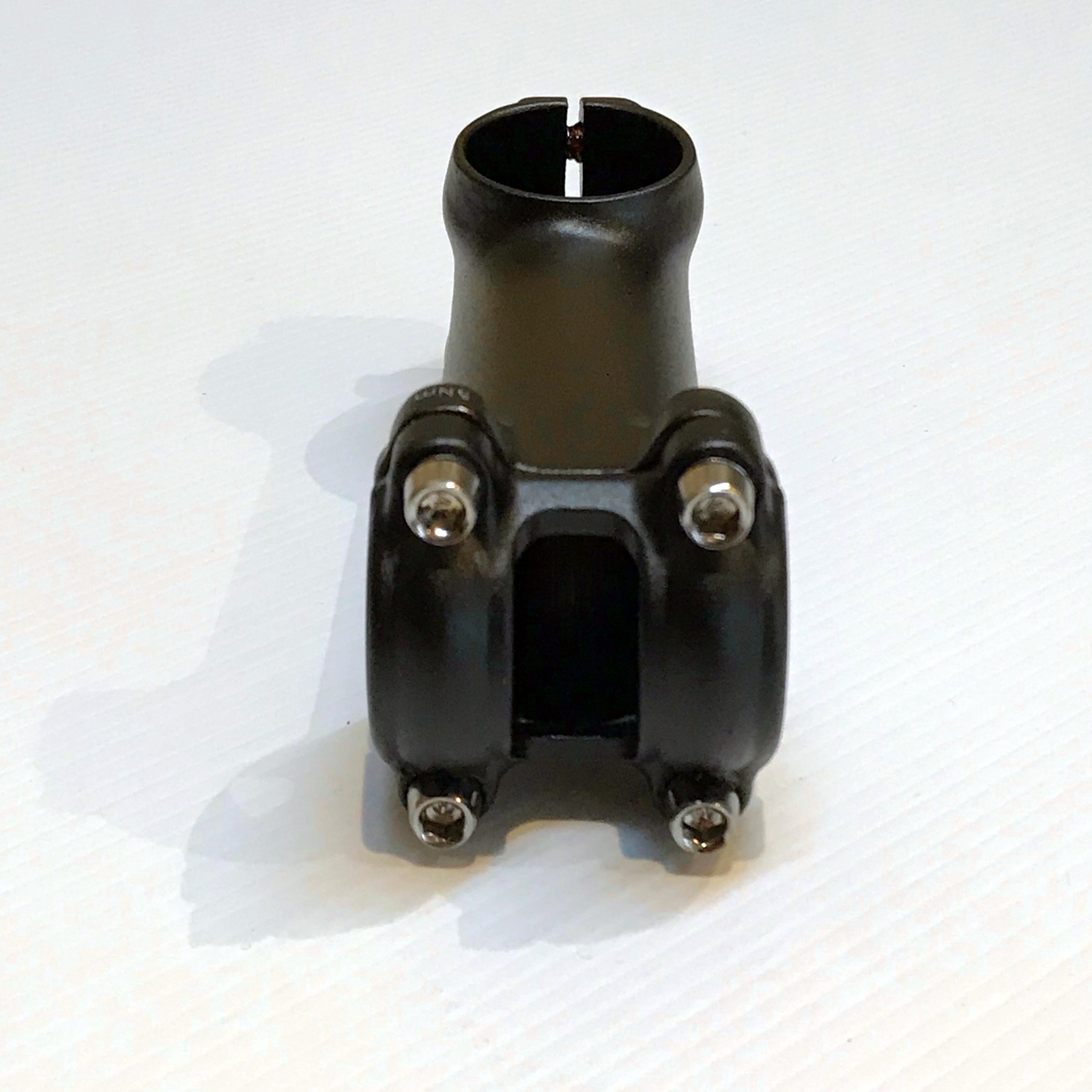 Alloy 1 1/8″ Ahead Stem — 90mm / 28.6mm Steerer / 25.4mm Bar / 7 Deg / Black