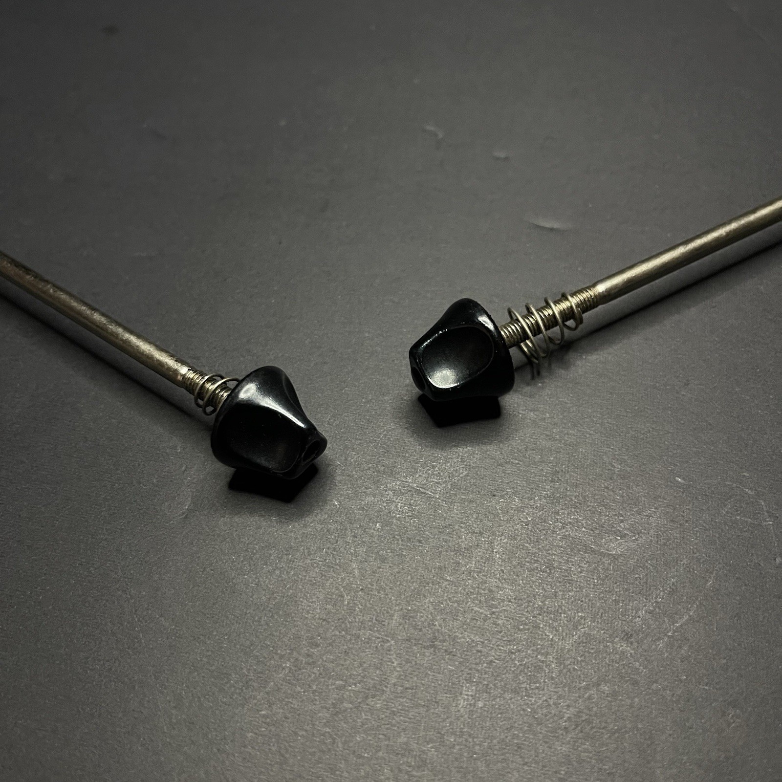 Kore Front 100mm / 135mm Quick Release Skewer Set