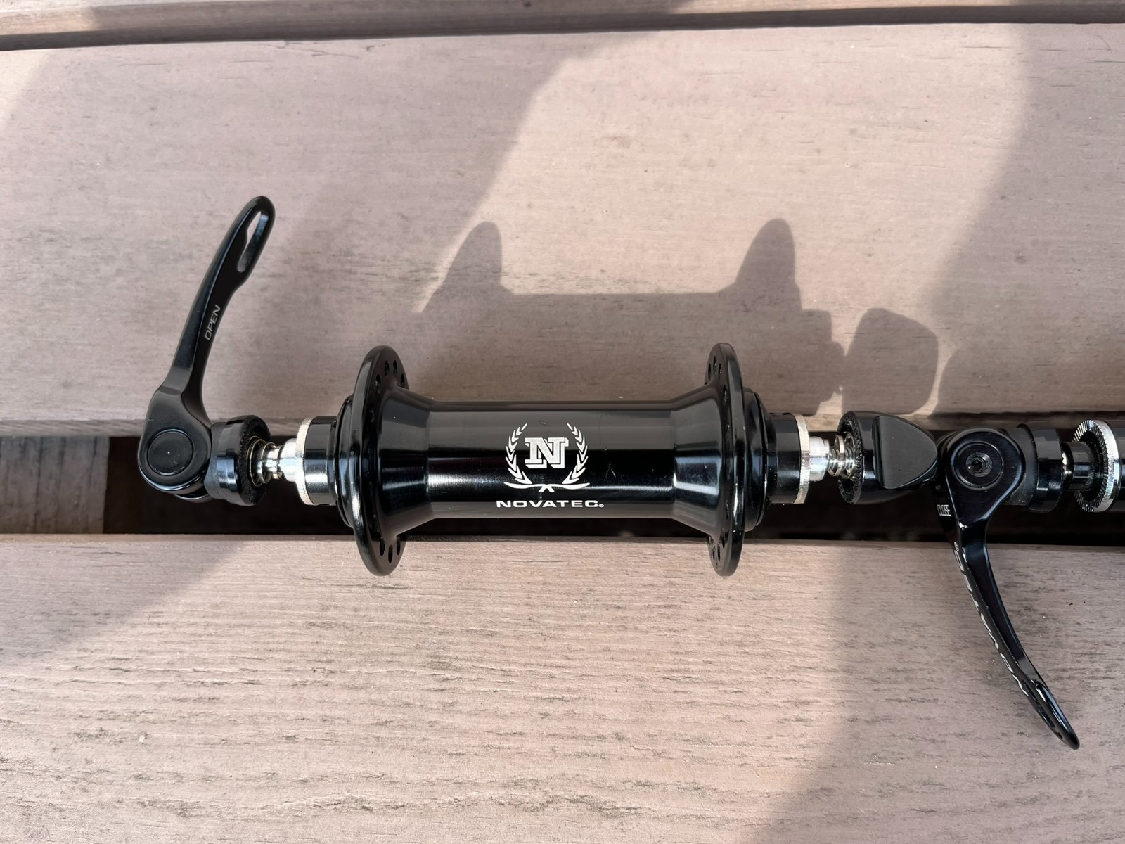 Very nice set of NOS Novatec hubs hubset front and rear 32H 100mm 130mm