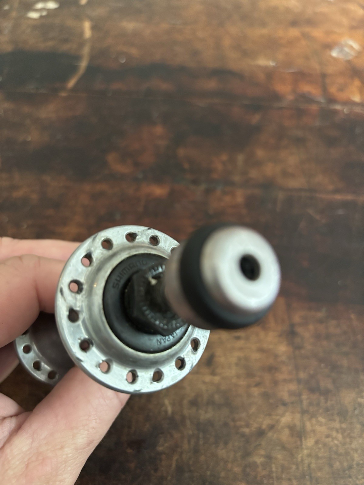 32 Hole Shimano Deore LX Front Hub-HB-M550-Road Bike Mountain Tour-100mm Spacing