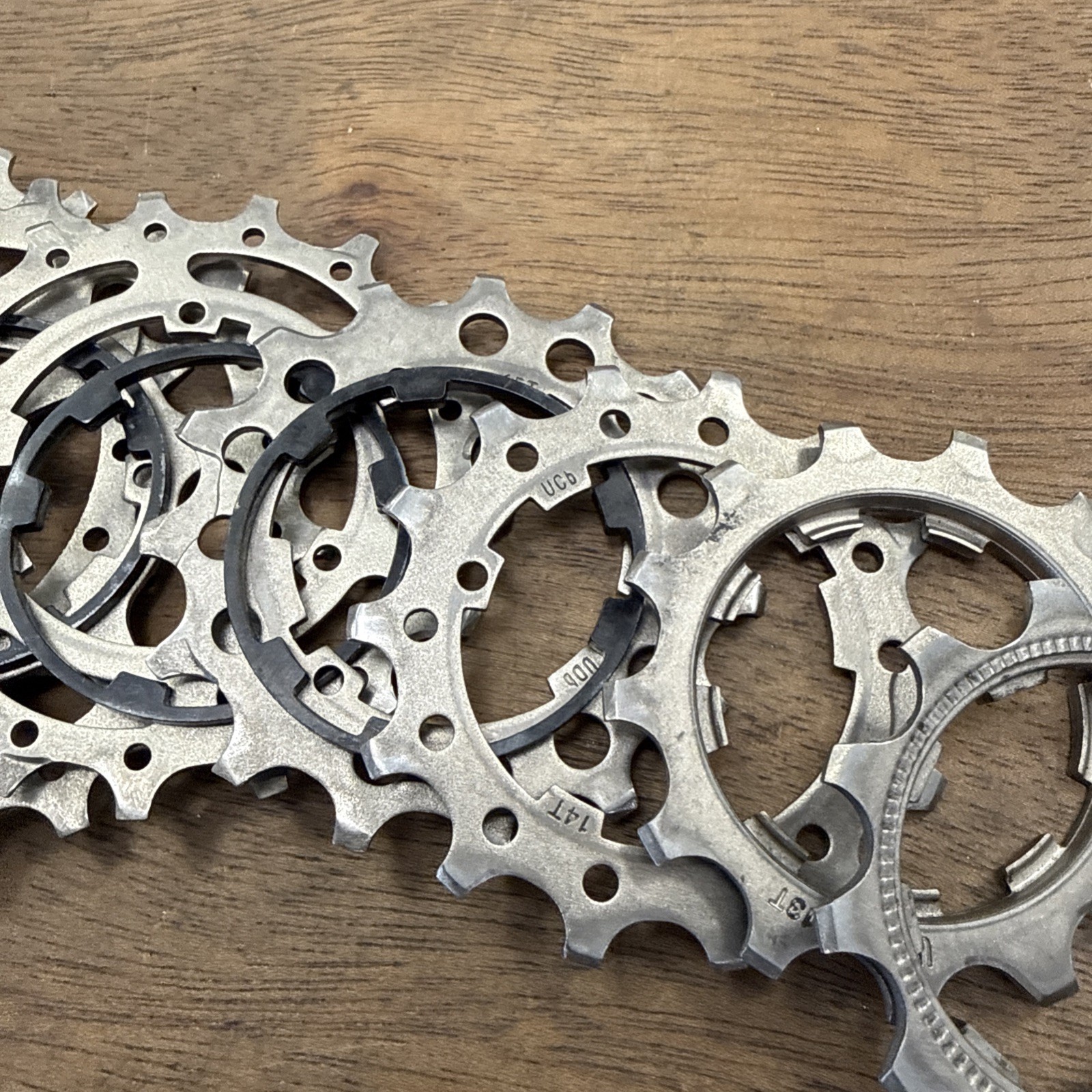 Shimano Ultegra CS-6700 10 Speed 12-30t Cassette w/ Chain