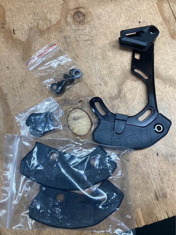 OneUp Components Top Chain guide with Bash Guard ISCG-05 – V2 mountain bike mtb