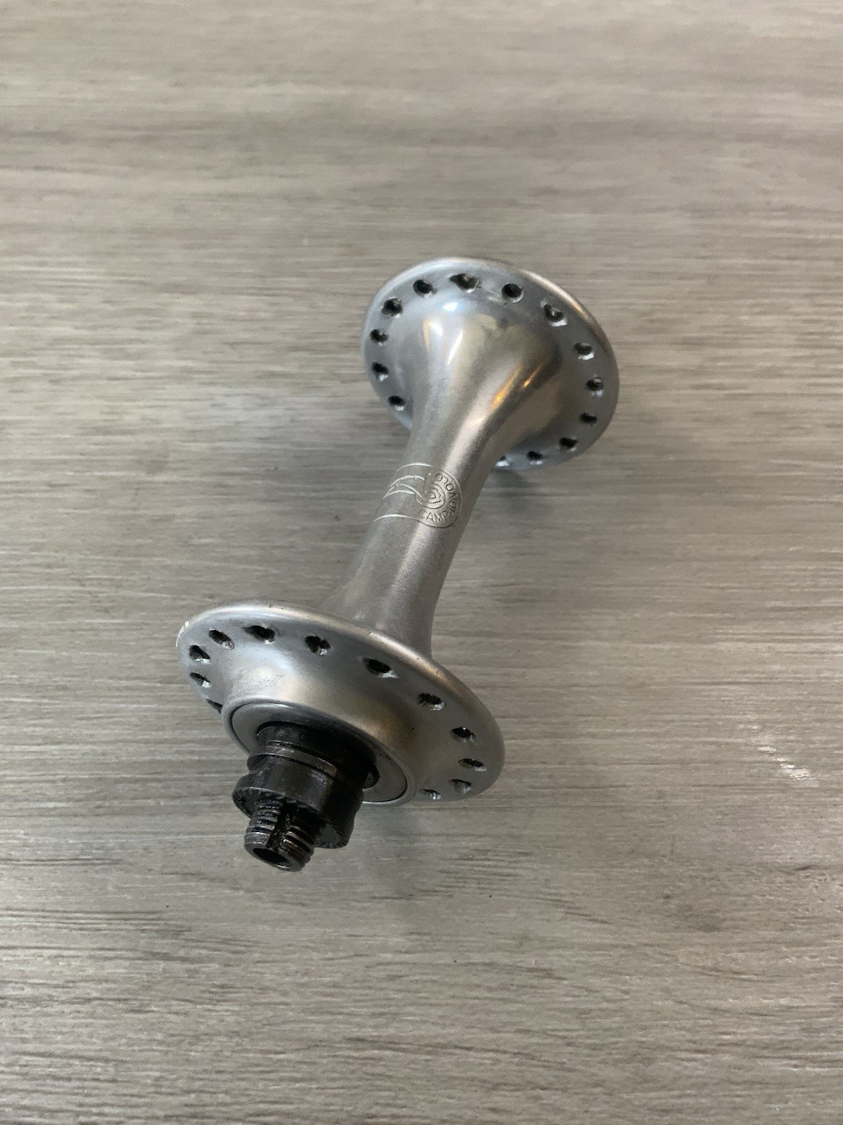CAMPAGNOLO CHORUS FRONT HUB 32 HOLE 100 MM SPACING