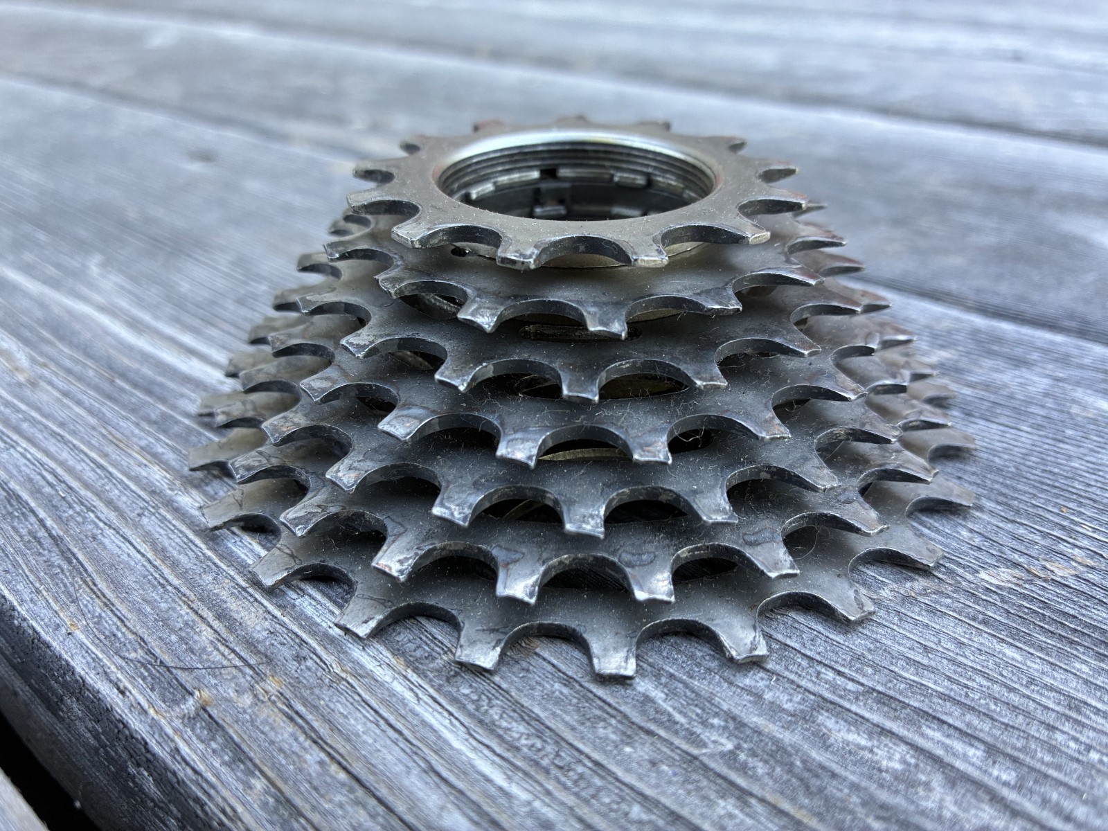 Shimano Japan 600 Ultegra CS-6400 7-Speed Uniglide Cassette | 13-25T / EXC