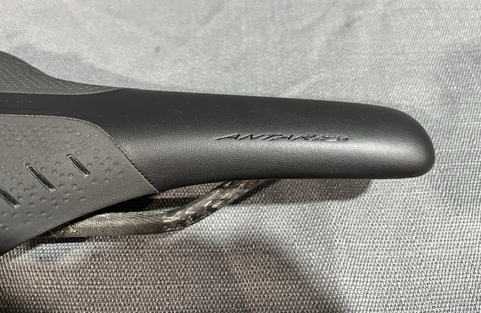 Fi’zi:k Antares R1 Saddle Large 152mm 275mm Braided Carbon Rails 7×9 Road Bike
