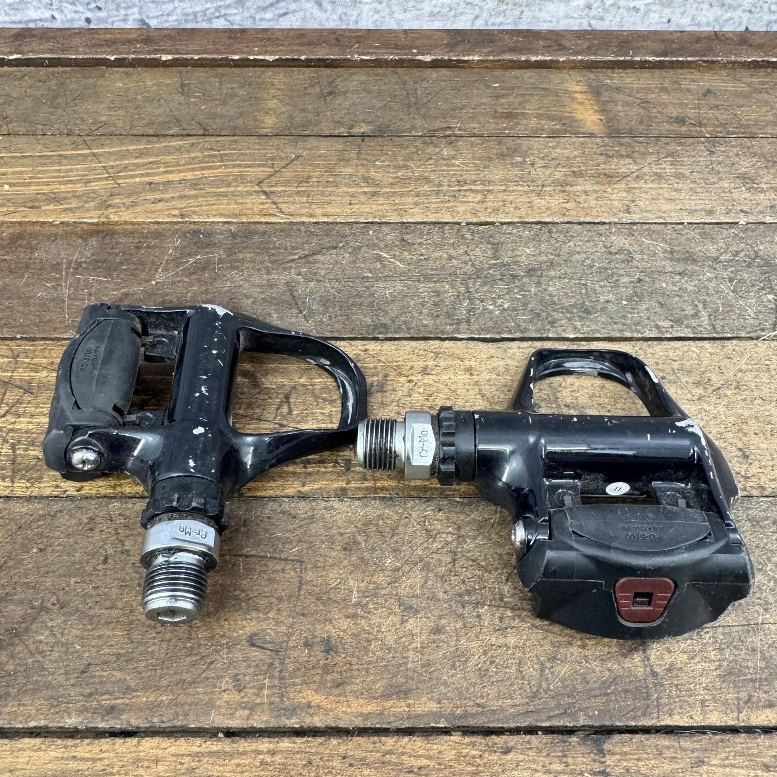 Shimano 105 SPD-SL PD-5700 Clipless Road Bike Pedals 9/16 Black 320g Pair