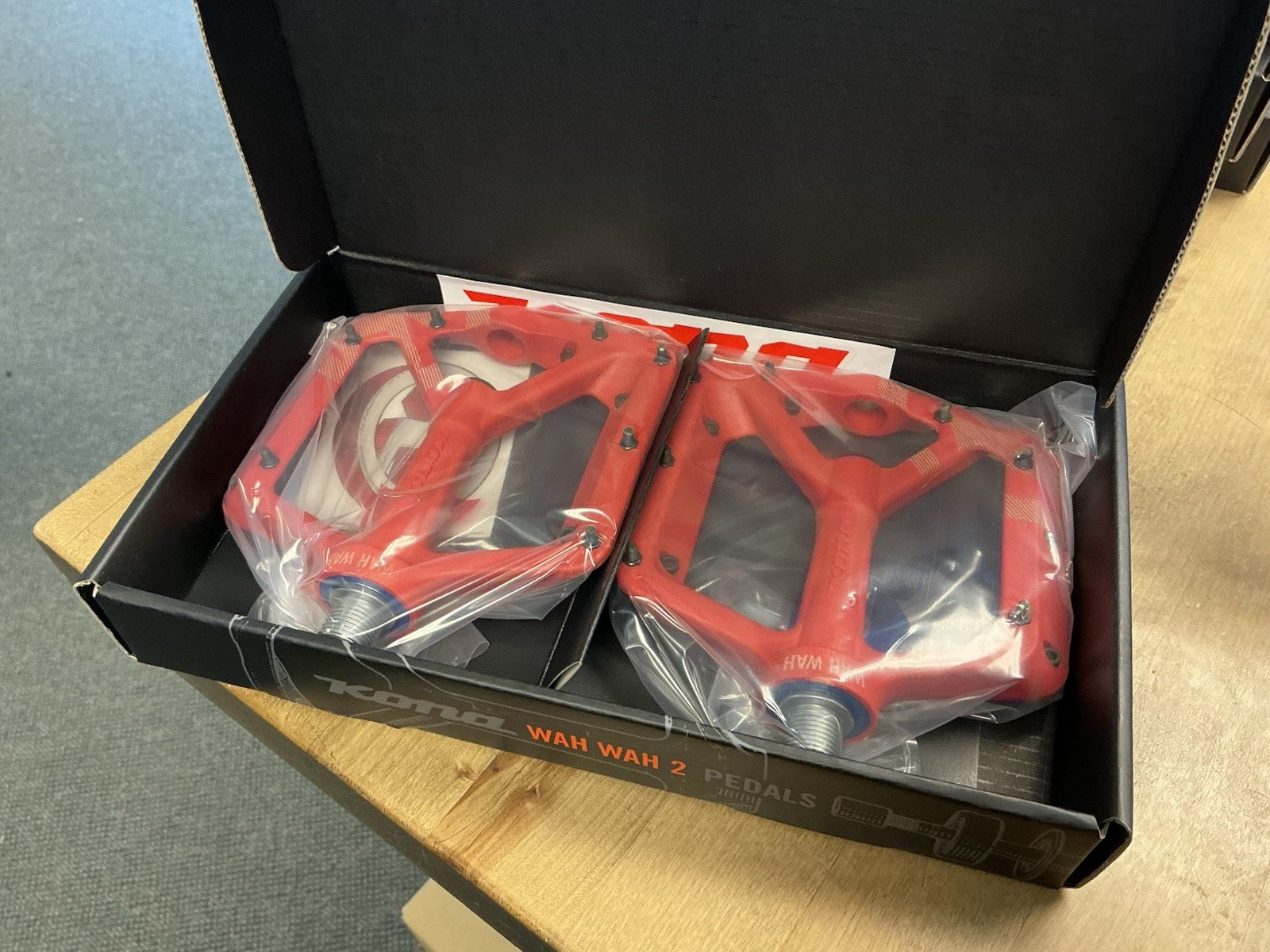 Kona Wah Wah Composite Large pedals. Red. New in box. Mt Bike Pedal