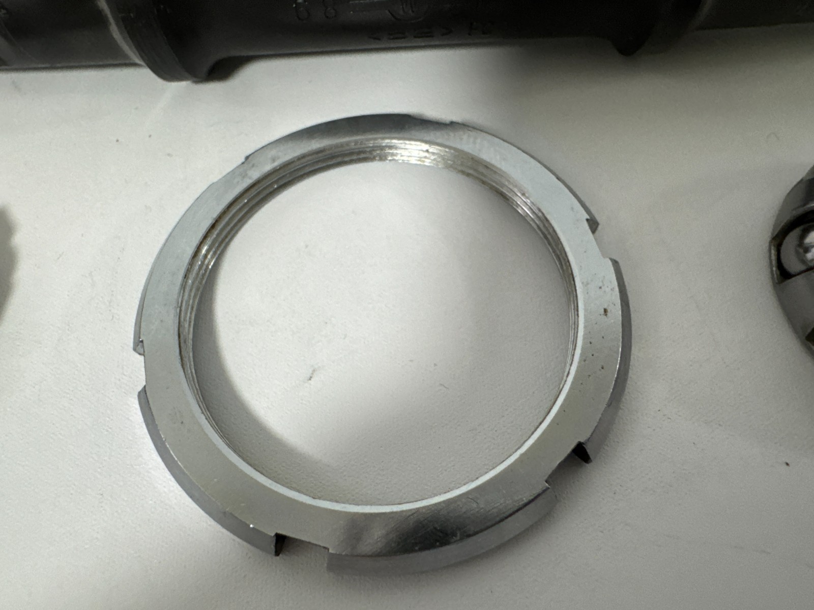Shimano 600 EX Arabesque BB-6200 Bottom Bracket English 68-116
