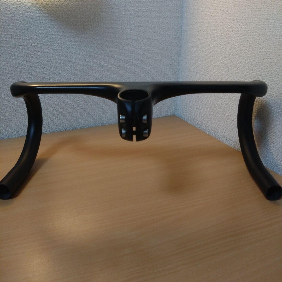 Integrated carbon aero handlebar 360mm