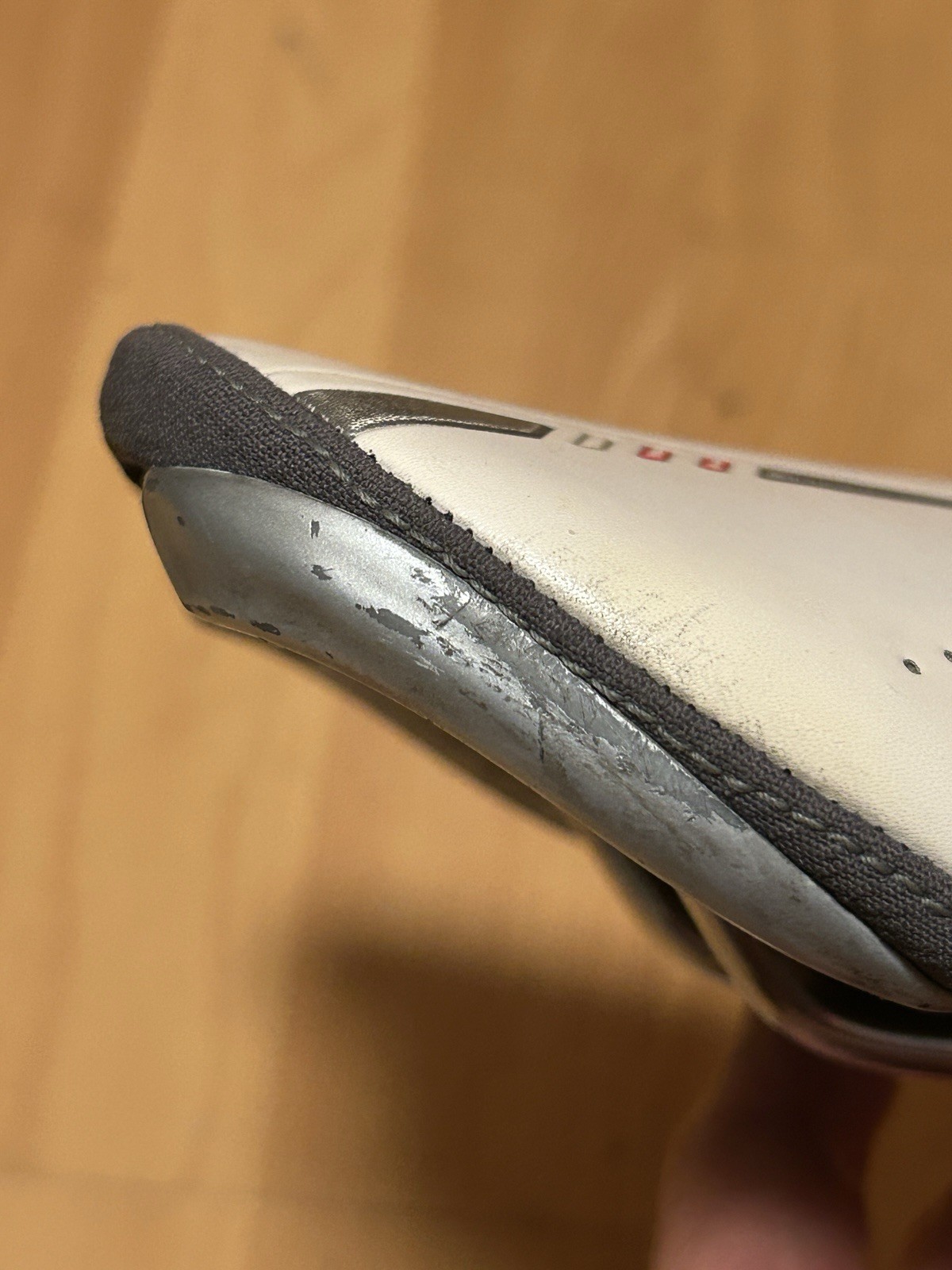 Bontrager Race X Lite Saddle, White, Road Bike, Titanium Rails Ti 220g 135mm