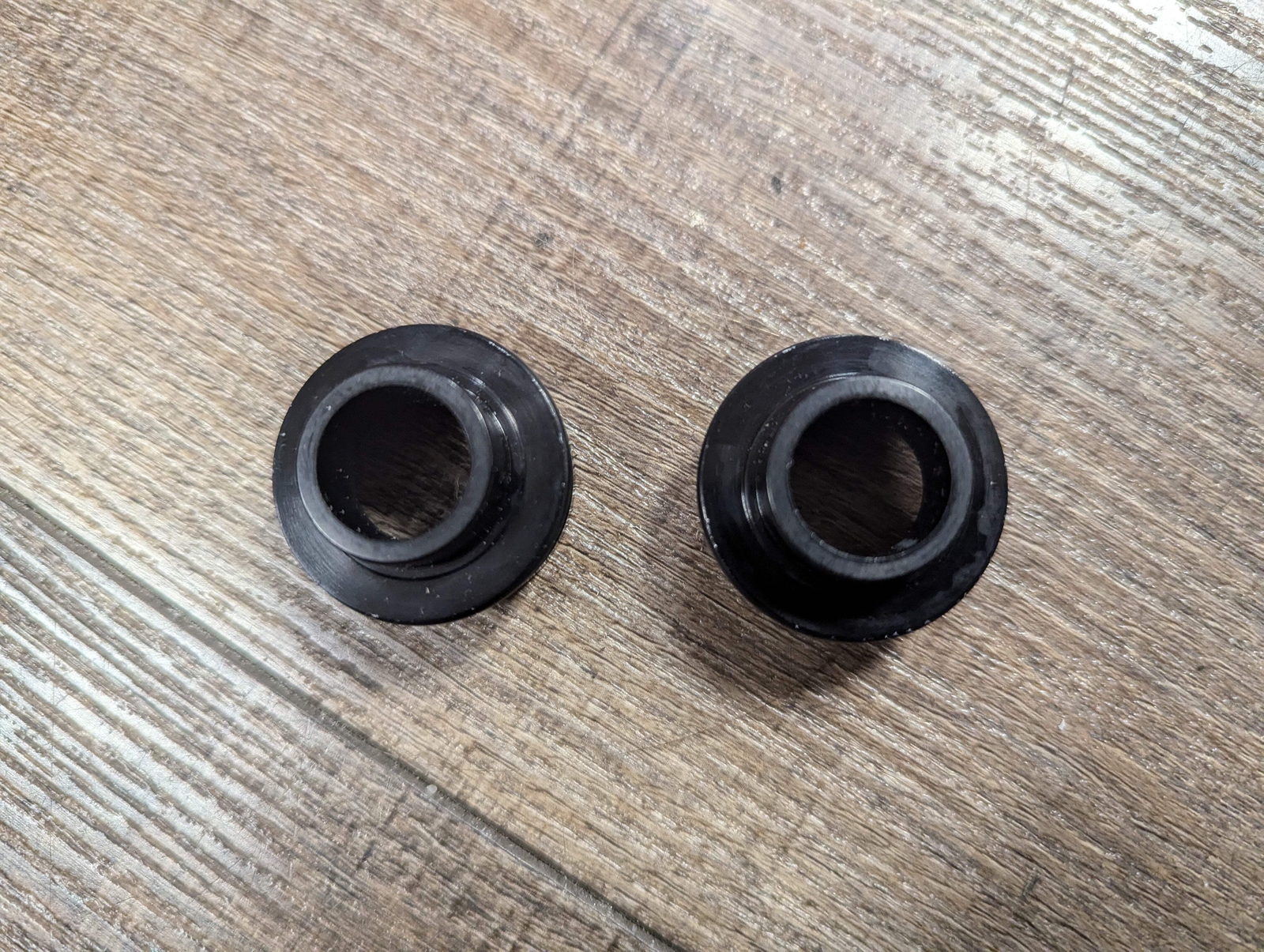 Industry Nine 6-Bolt Torch Front Axle End Cap Conversion Kit: Torque Cap 15mm x1