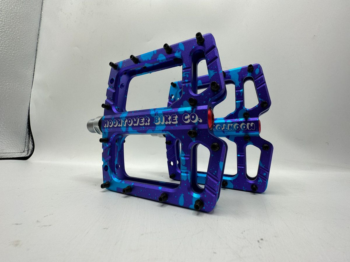 Moontower Space Dot Pedals