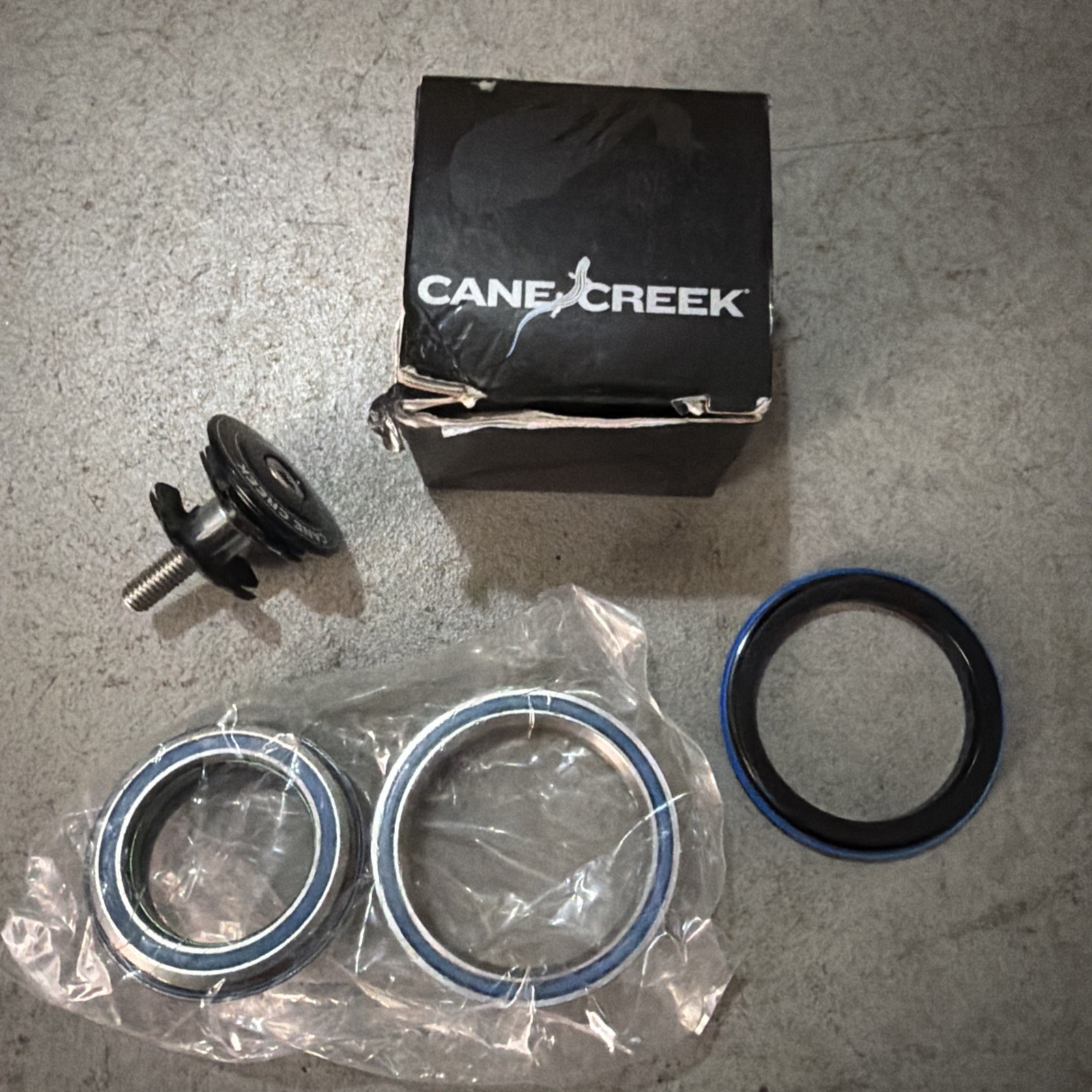 Cane Creek 110 IS Headset (Black) (1-1/8″)
