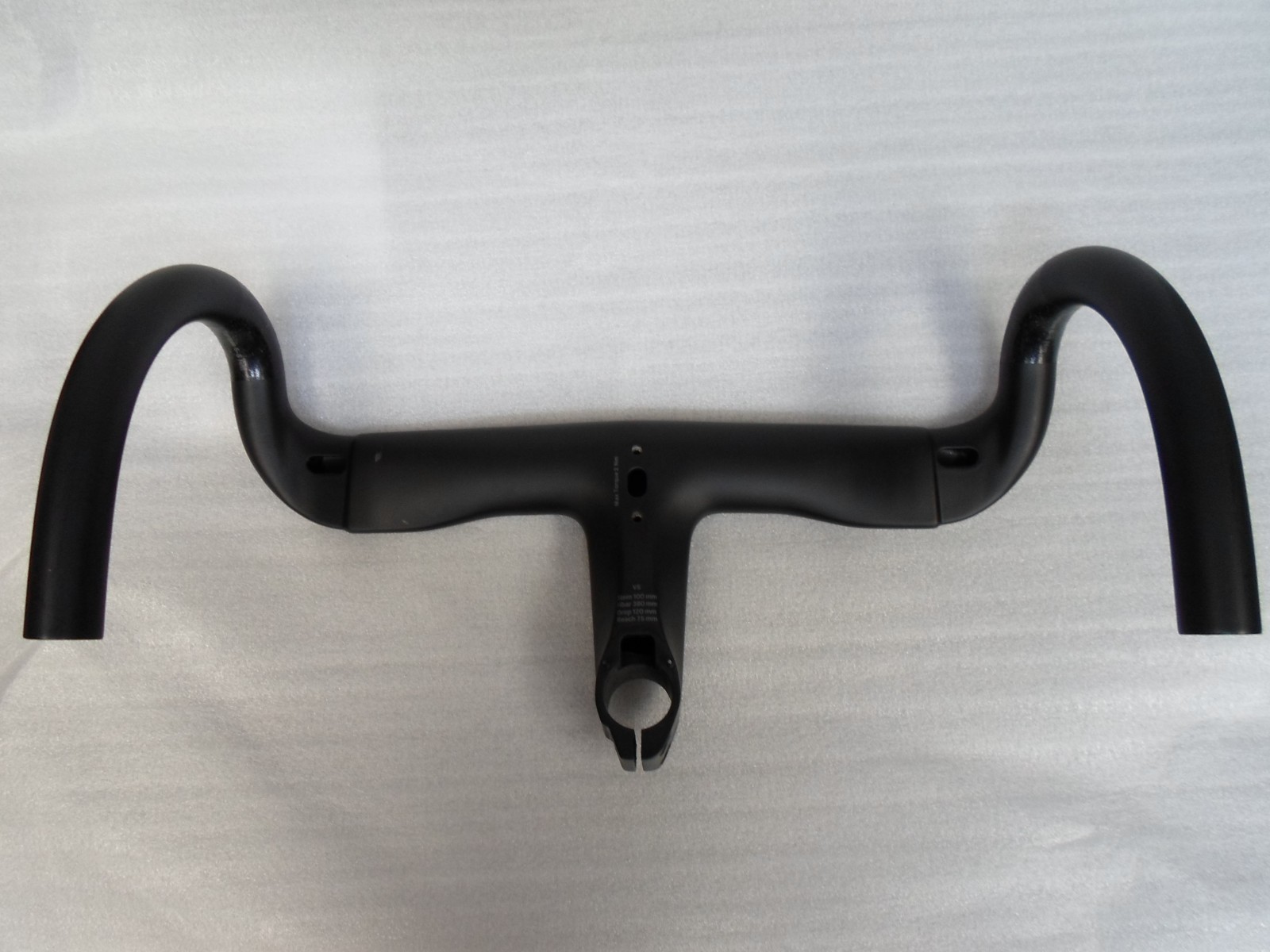 Deda Handlebar made for Van Rysel 38cm x 100mm Carbon Integrated 268g