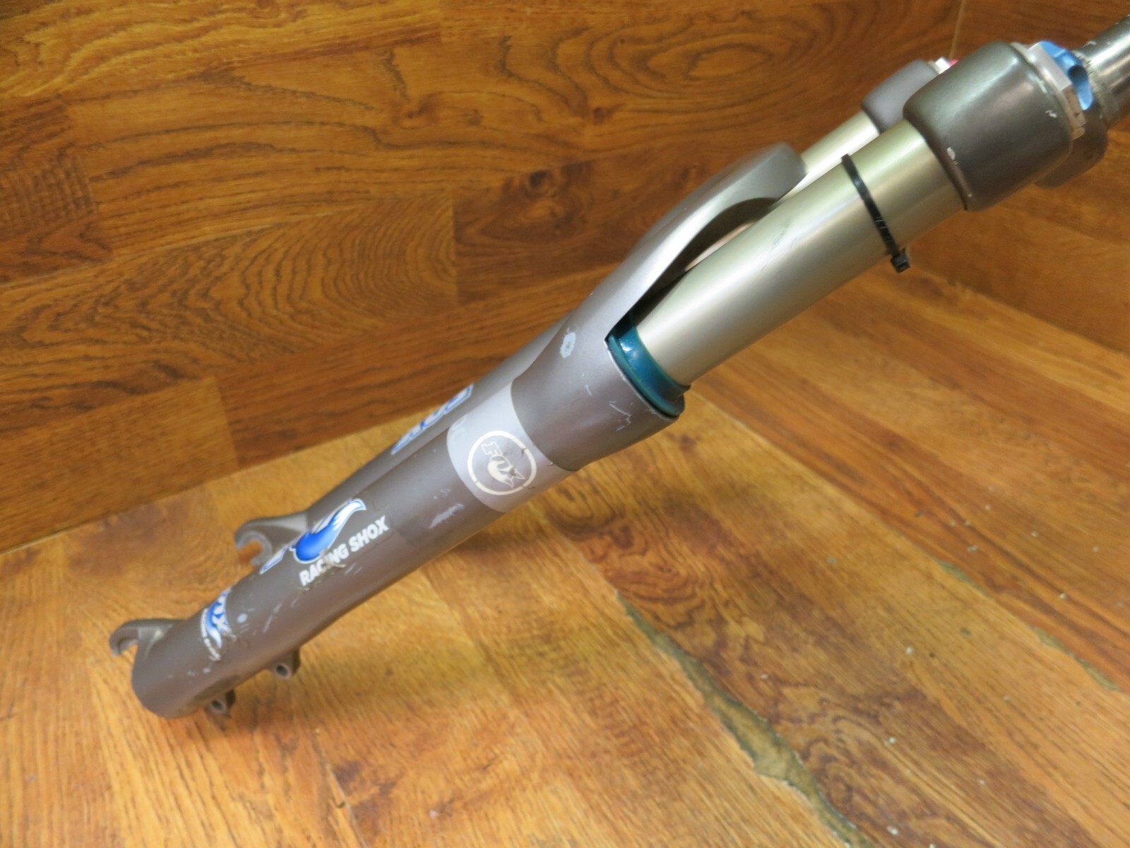 FOX RACING F100 1 1/8″ x 7 100x9qr DISC 26″ SUSPENSION FORK