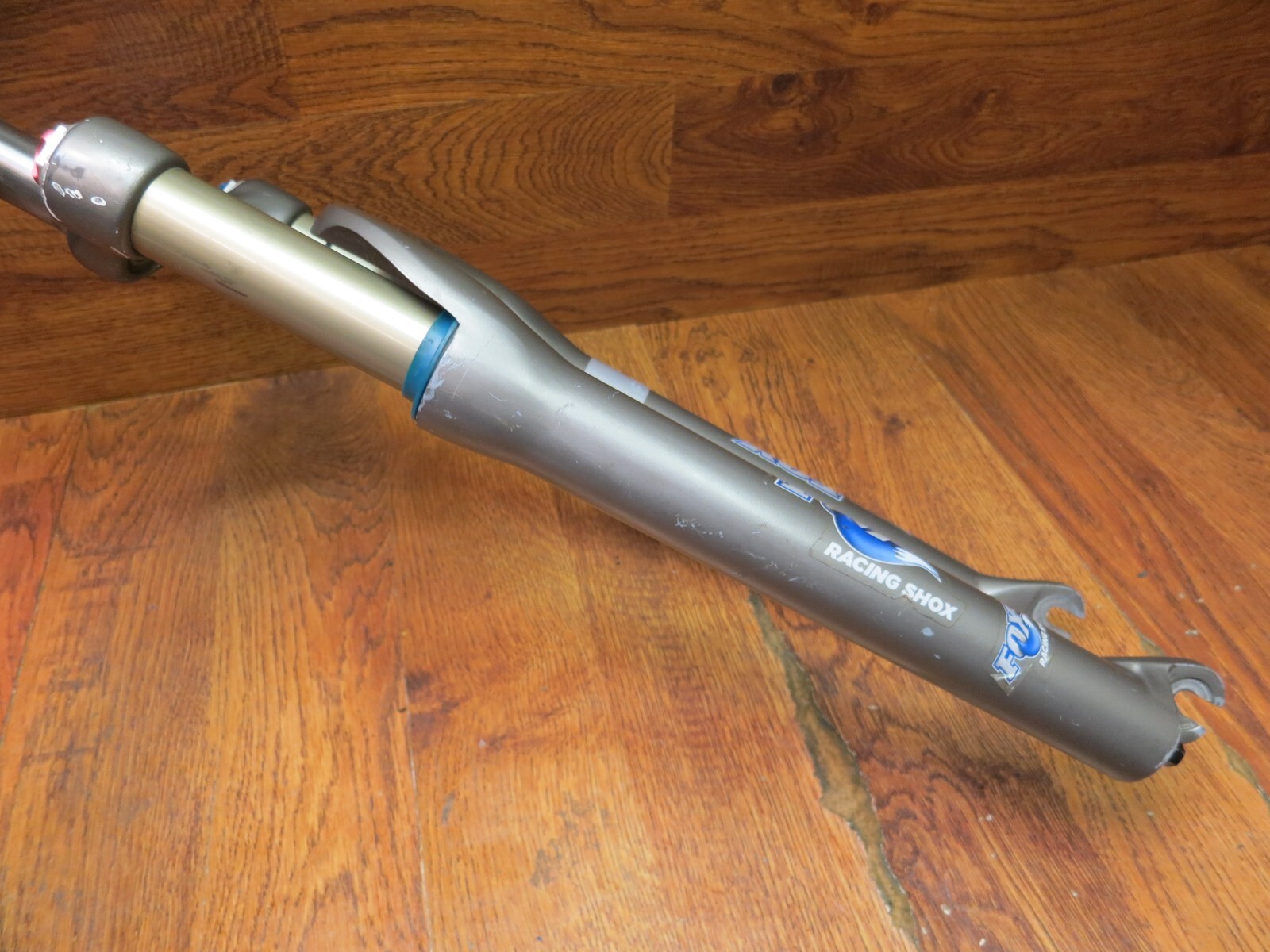 FOX RACING F100 1 1/8″ x 7 100x9qr DISC 26″ SUSPENSION FORK