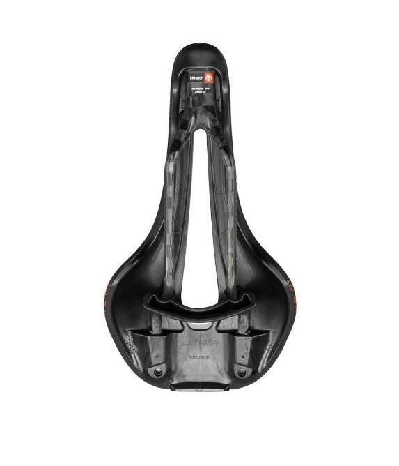 SELLE ITALIA FLITE BOOST PRO TEAM 6.1 CARBONIO SUPERFLOW SADDLE – CARBON RAILS