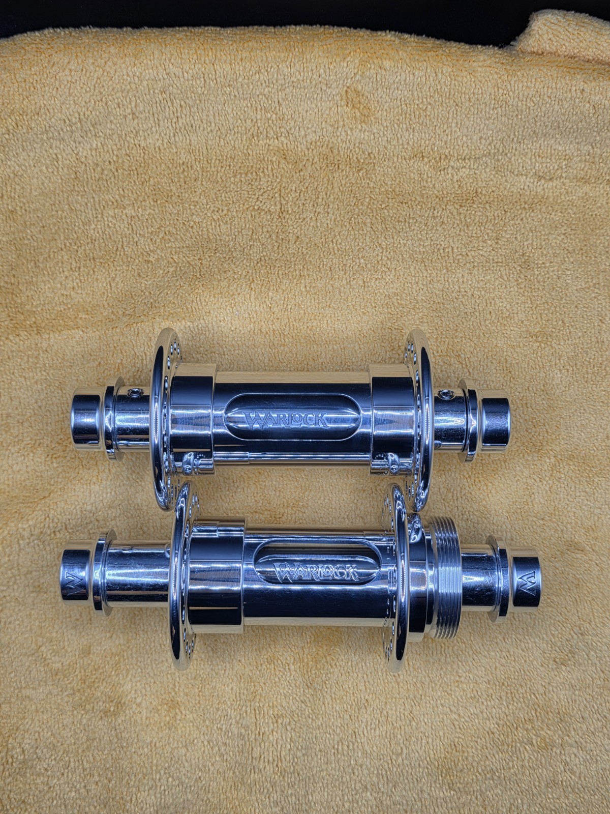 BULLSEYE 🎯/WARLOCK RARE Show Polished Slotted Hubs Only 3 Made BMX GT HARO SE