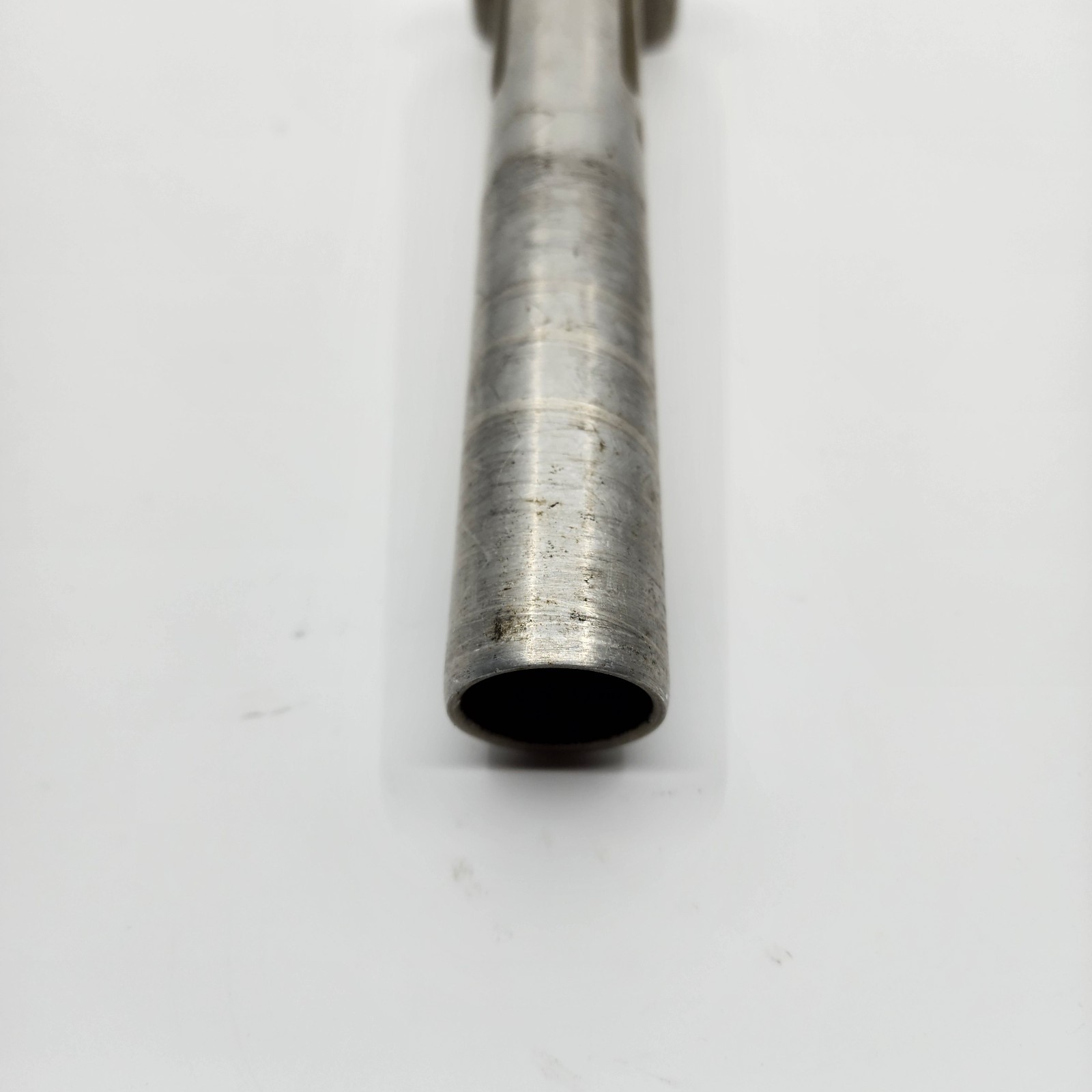 Avocet 27mm Bicycle 30mm Off-Set Adjustable 210mm Fluted Seatpost -Missing bolt