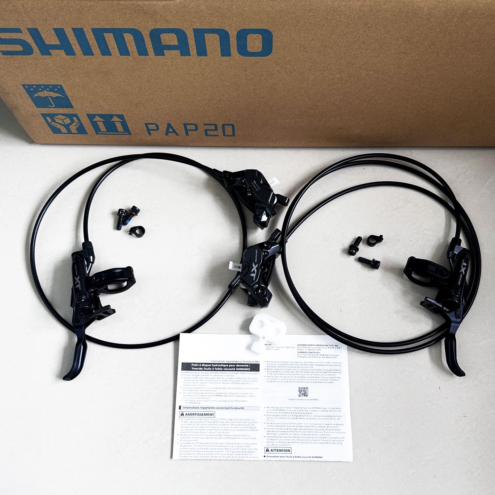 Shimano XT BL-M8200 BR-M8220 Hydraulic Disc Brake Set 4-Piston Caliper MTB Bike