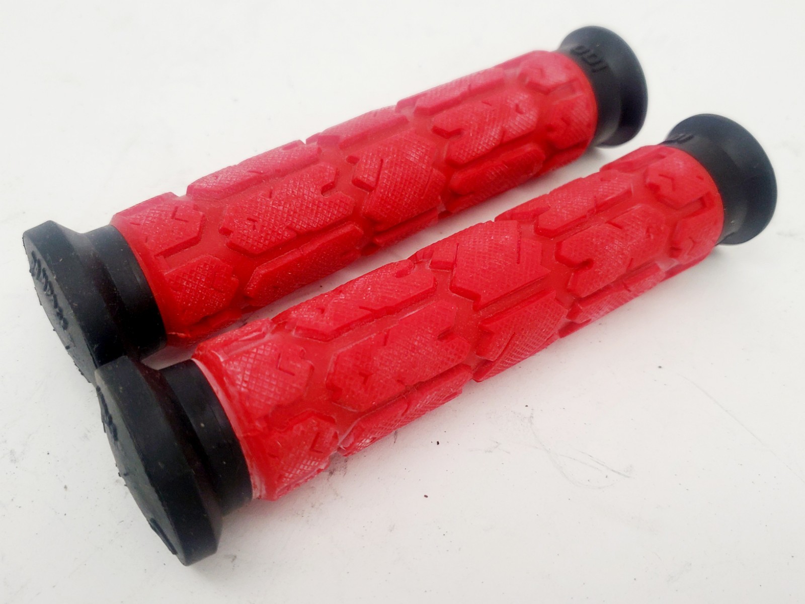 Rampage Red MTB Handlebar Grips