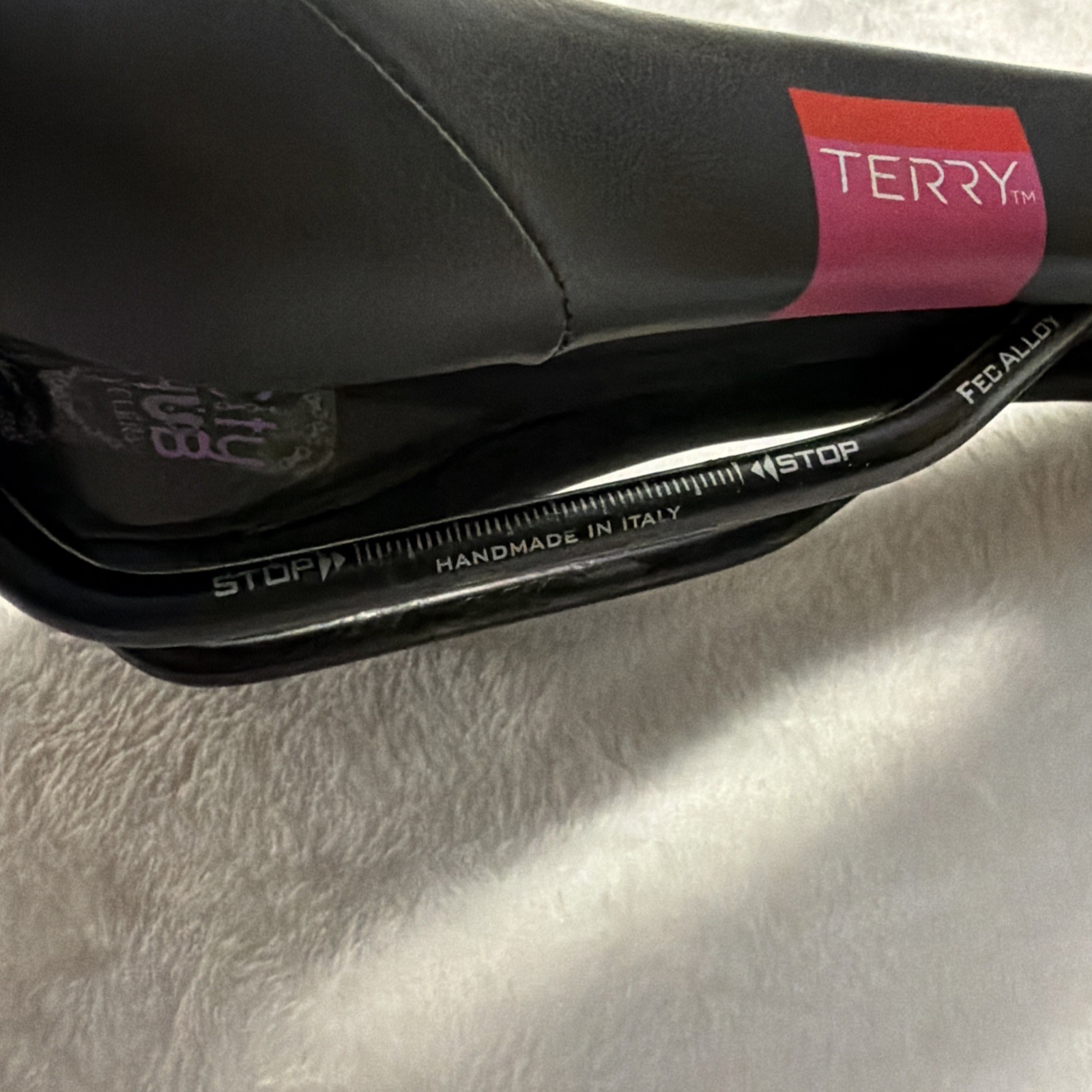 Terry Women’s Butterfly Cromoly “Demo” Gel Bike Saddle Seat, Center Cutaway