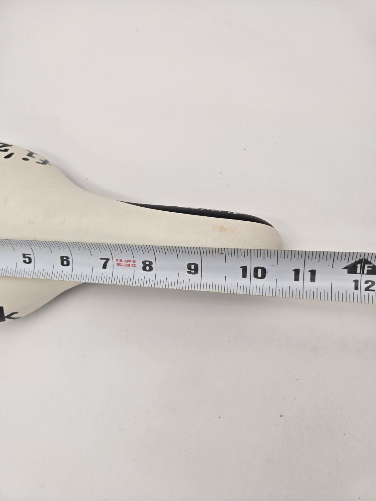 Classic FIZIK Fi’zi:k Aliante White Twin Flex Saddle Carbon Rails Bicycle Seat