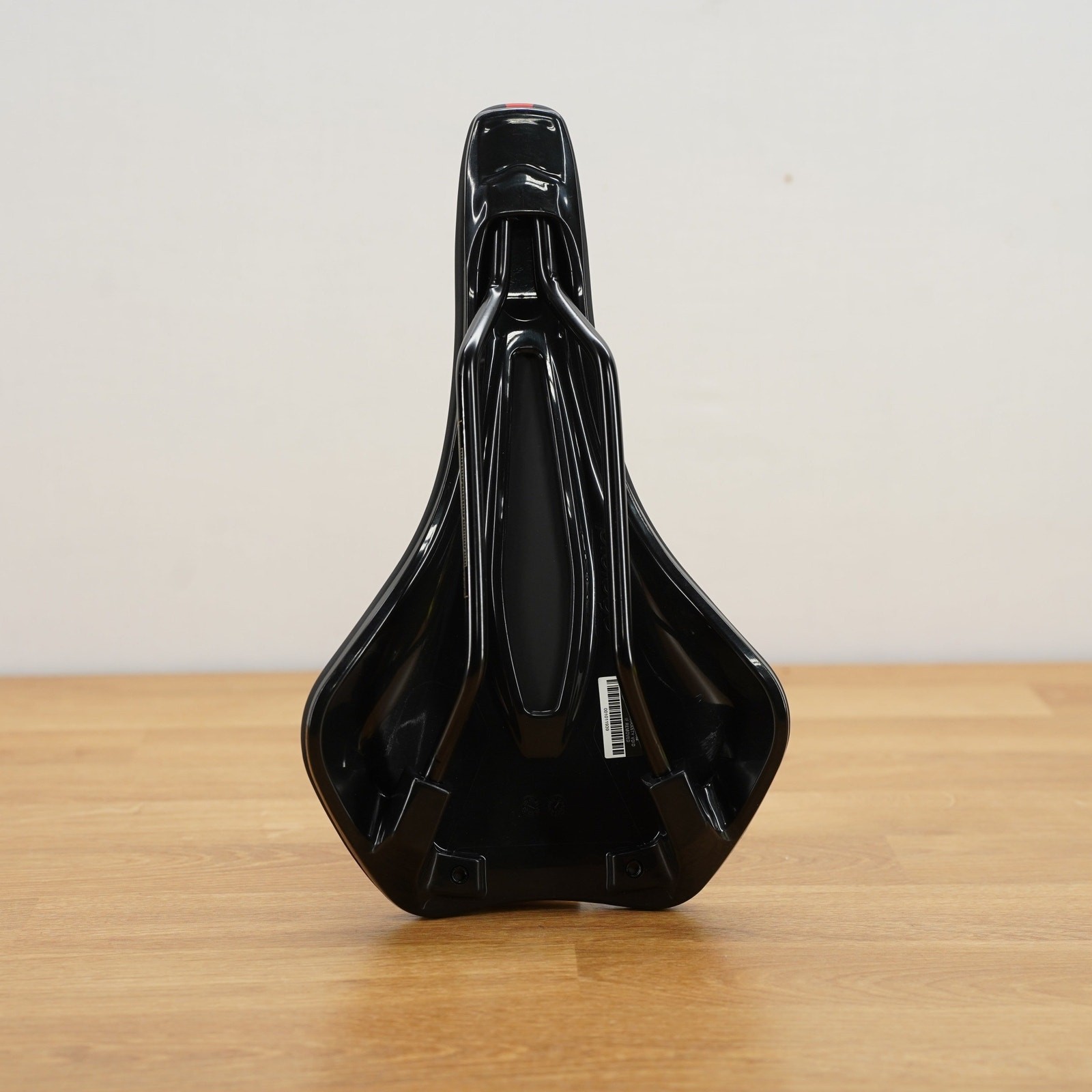 Prologo Akero STN Saddle Black/Red – NEW OEM