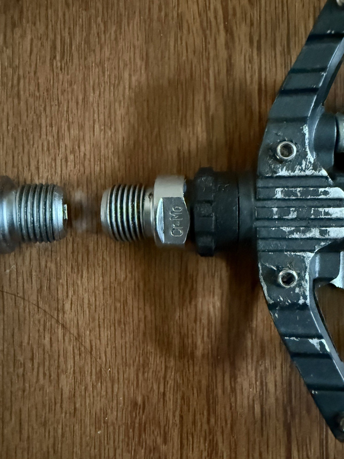 Shimano PD-EH500 SPD / Flat Clipless Dual Platform Bike Pedals Touring Commuting
